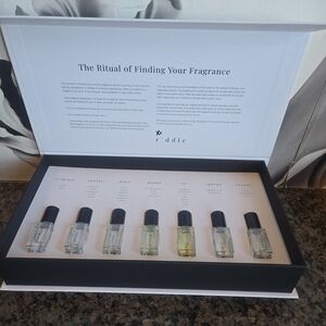 Riddle Oil Fragrance Collection Set with Black Caps